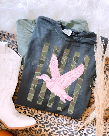 Striped Mallard Tee/Crew - Pink