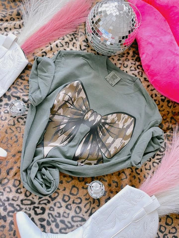 Large Camo Bow Tee/Crew